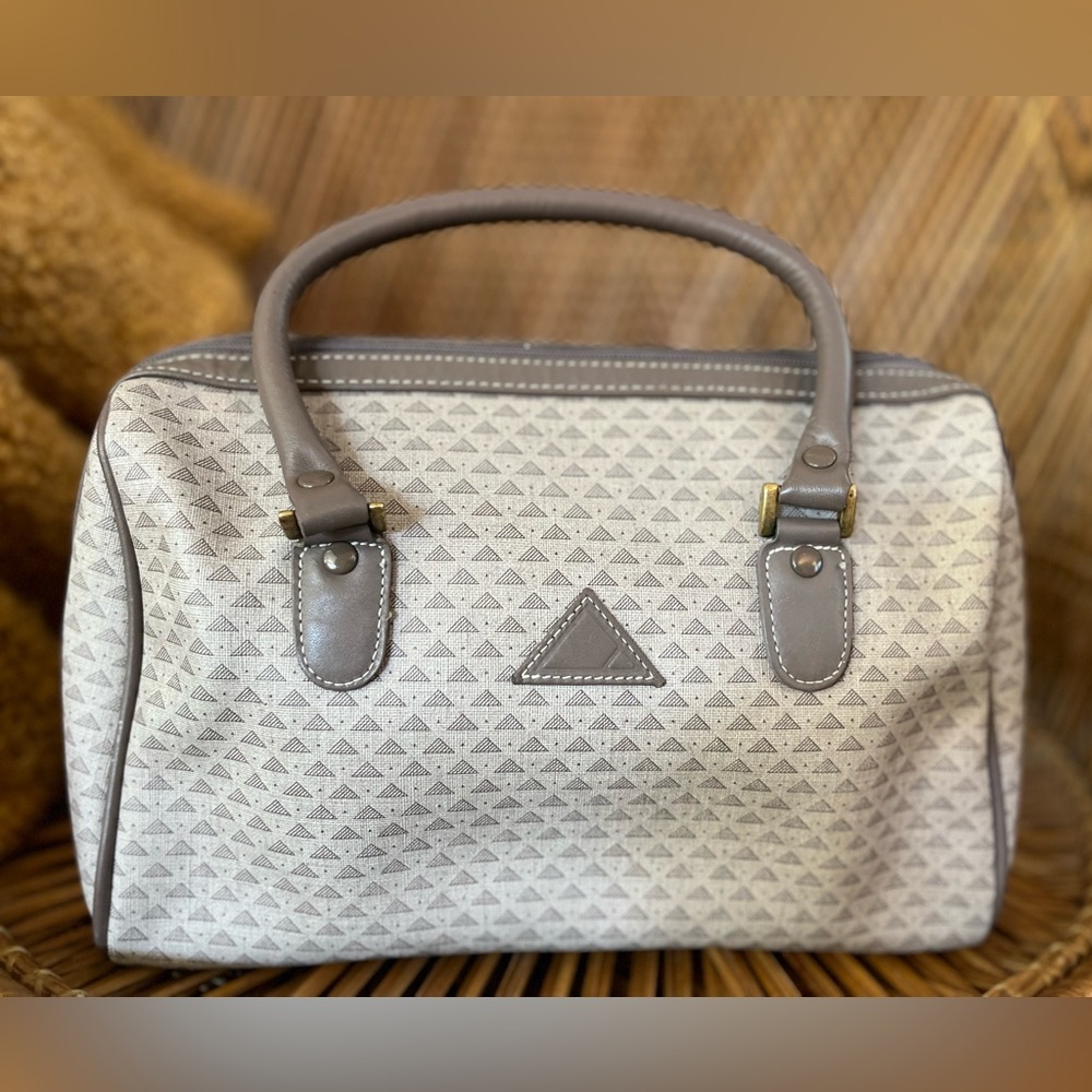 Vintage Liz Claiborne tote Structured Cream and Taupe Satchel Handbag